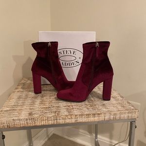 NEW Steve Madden Red Velvet Booties